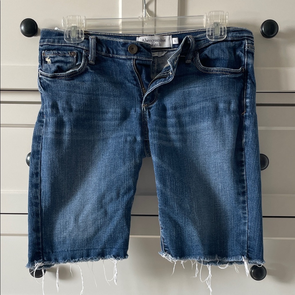 Abercrombie & Fitch Women’s Blue Denim Cutoff Shorts Distressed Hem - Stretch 6